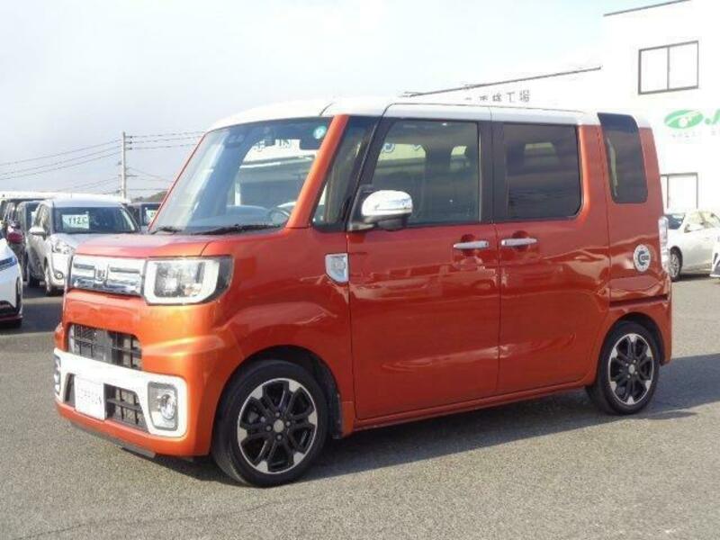 DAIHATSU WAKE