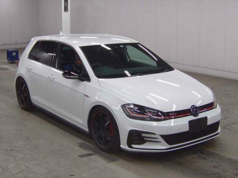 VOLKSWAGEN GOLF GTI