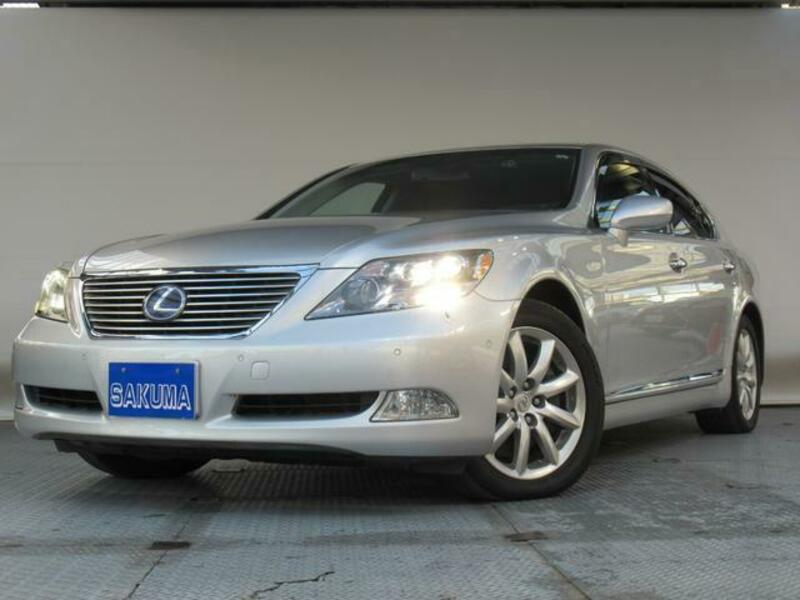 LEXUS LS