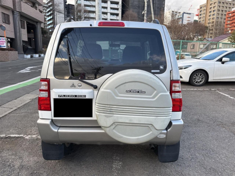 PAJERO MINI