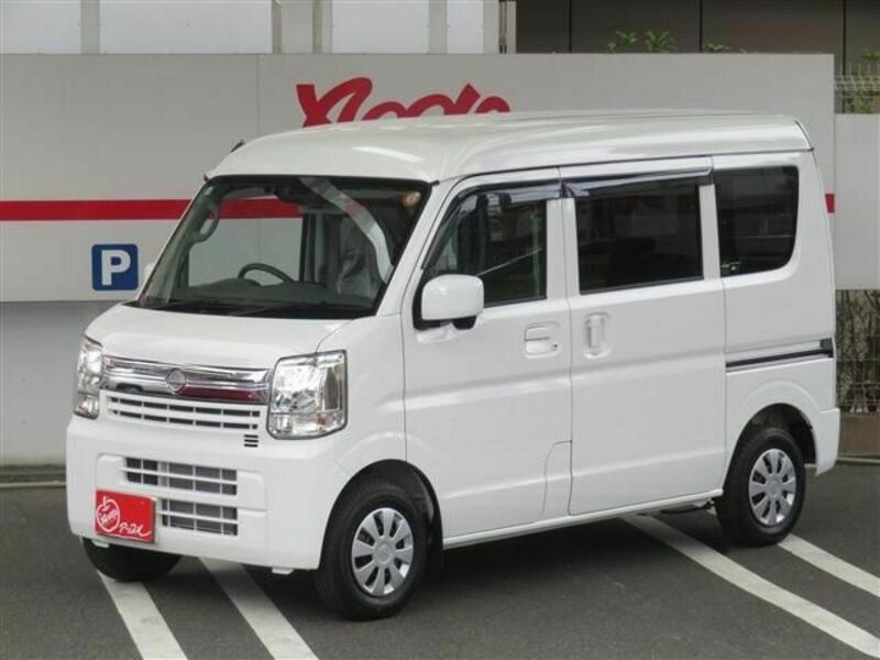 NISSAN CLIPPER VAN