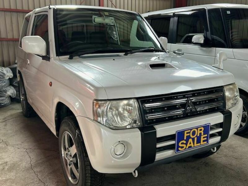 MITSUBISHI PAJERO MINI