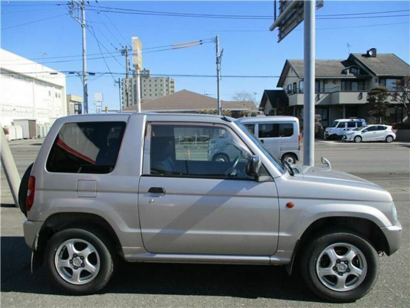 PAJERO MINI