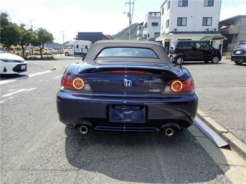 S2000