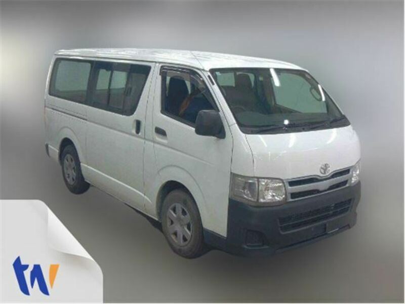 TOYOTA HIACE VAN