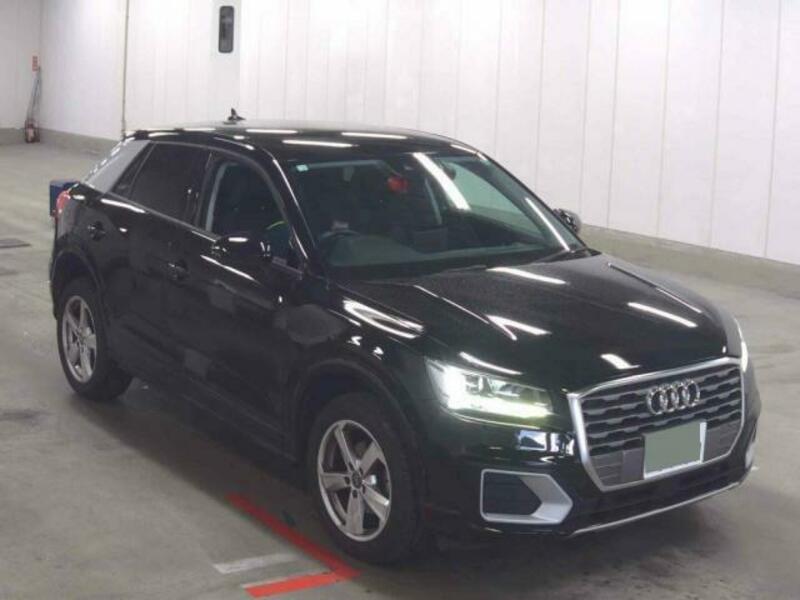 AUDI Q2