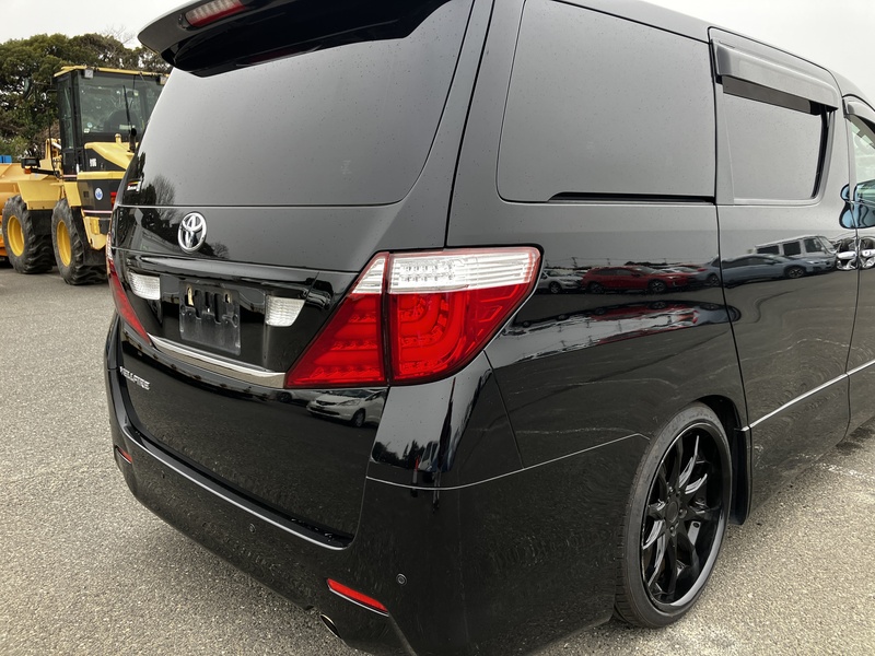 VELLFIRE