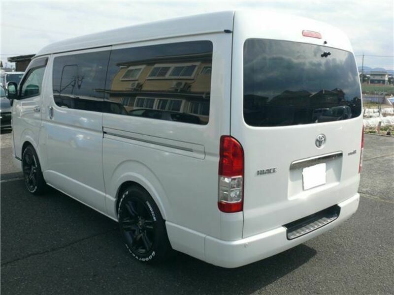 HIACE