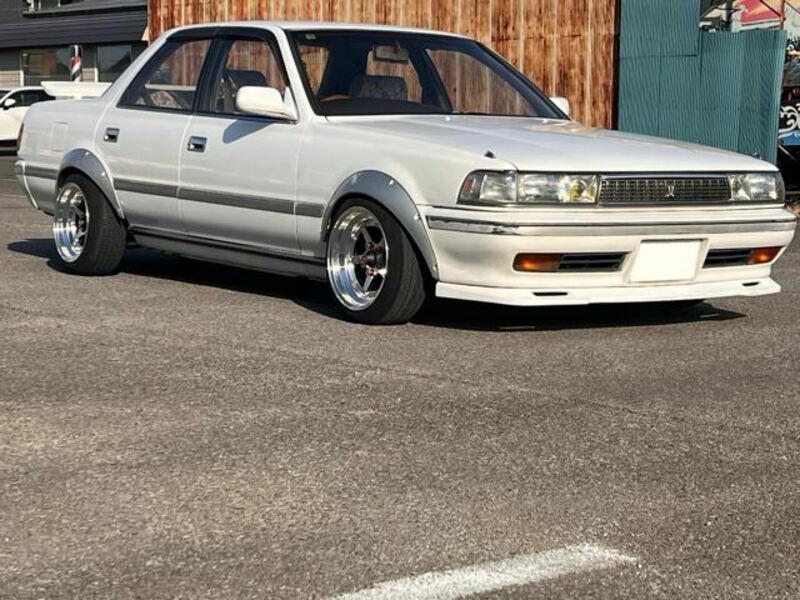 TOYOTA CRESTA