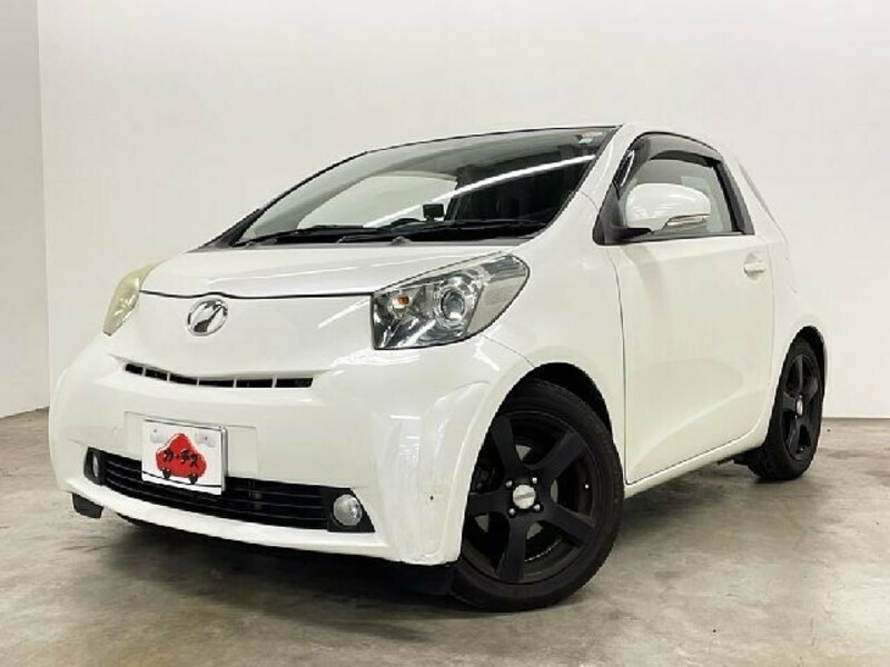 TOYOTA IQ