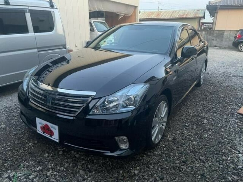 TOYOTA CROWN