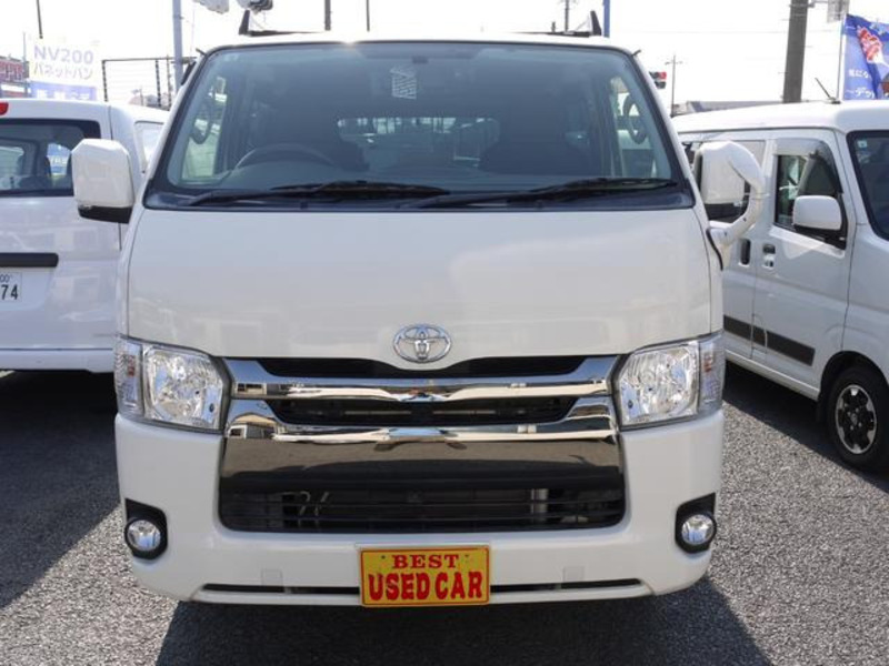 HIACE VAN