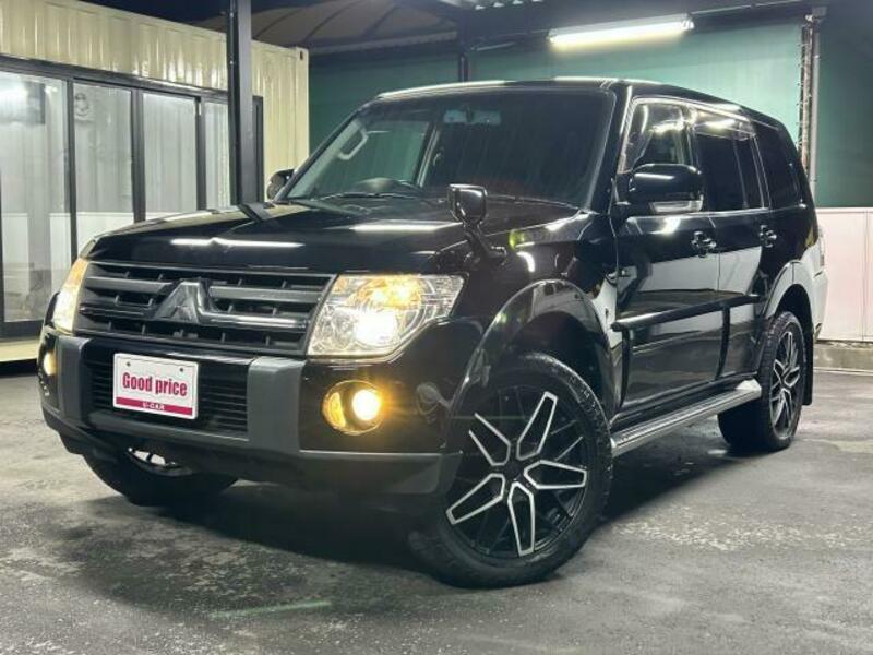 MITSUBISHI PAJERO