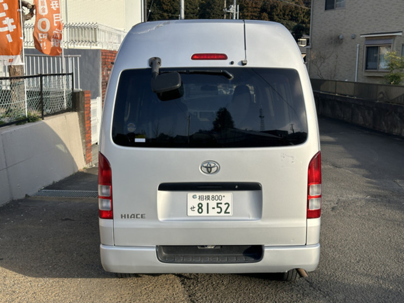 HIACE VAN