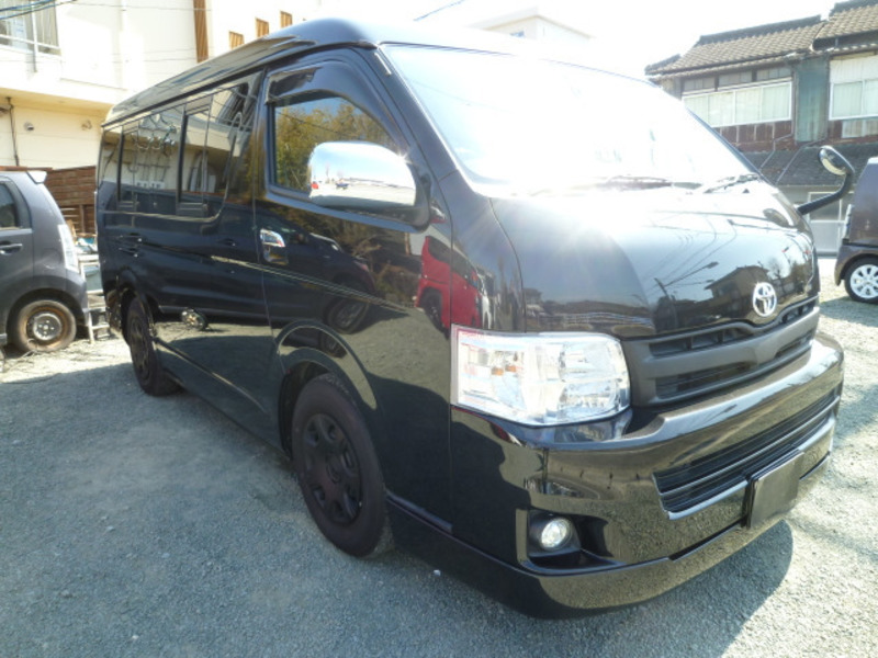 HIACE