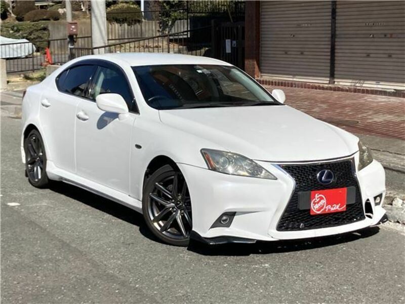 LEXUS IS