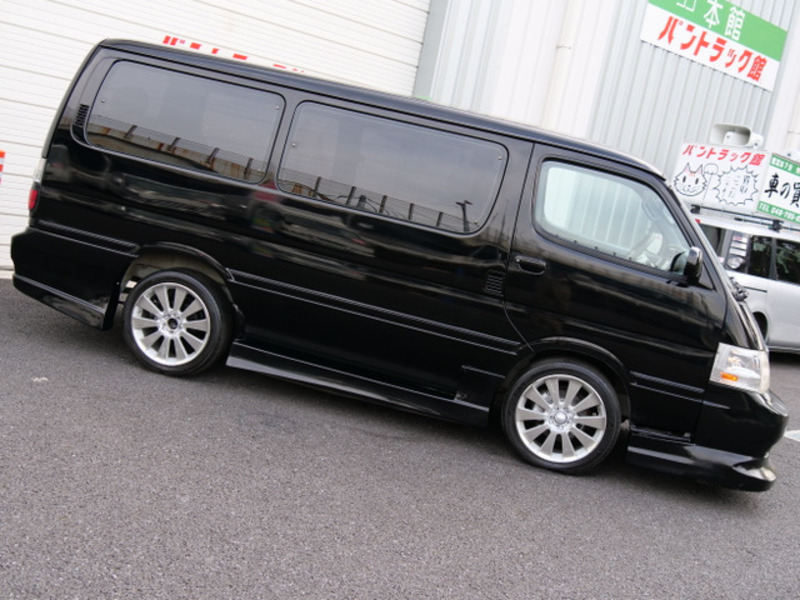 HIACE