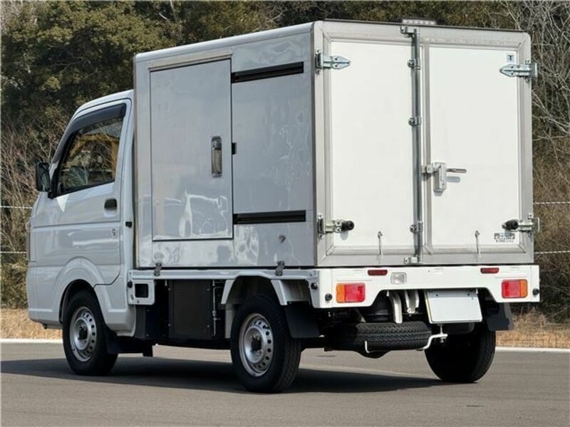 CARRY TRUCK