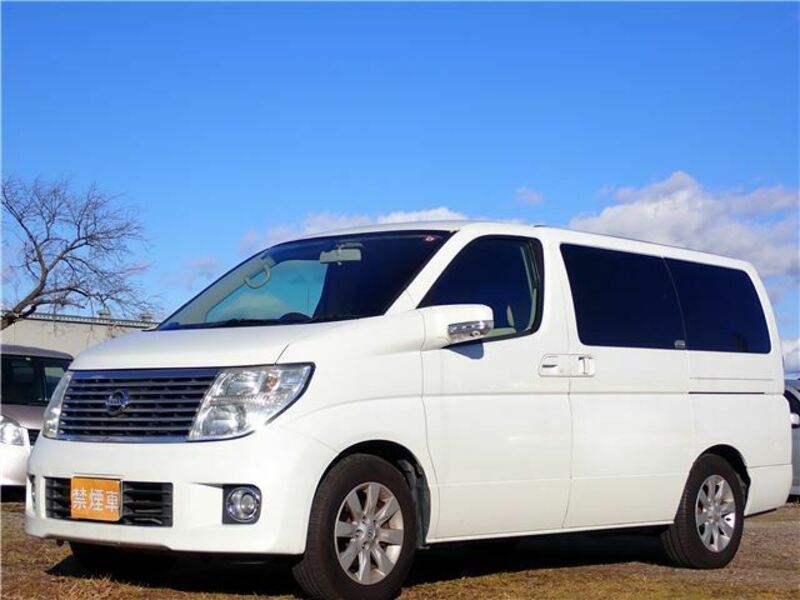 NISSAN ELGRAND