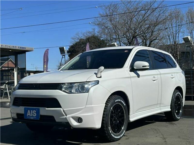 MITSUBISHI OUTLANDER