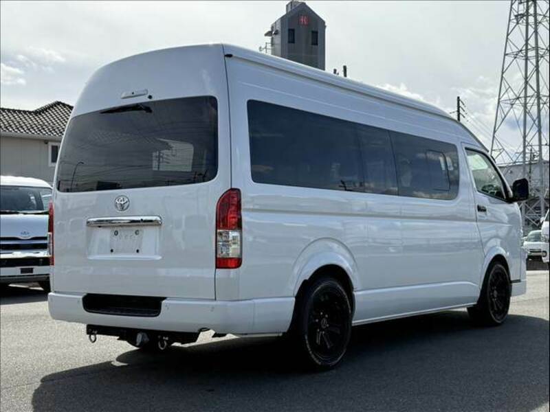 HIACE VAN