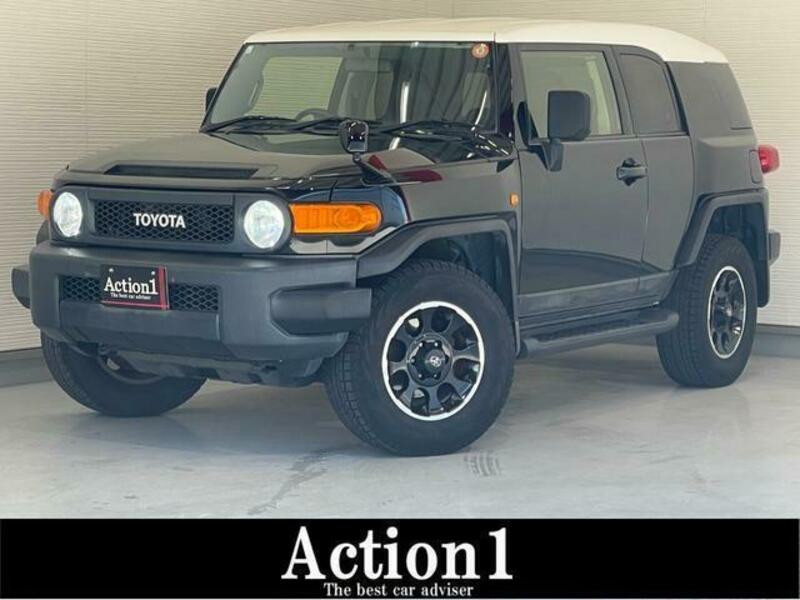 TOYOTA FJ CRUISER