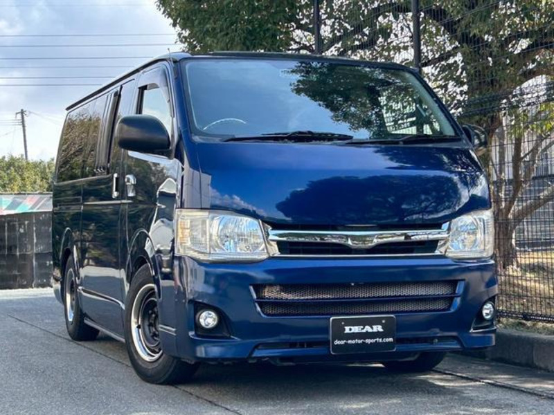 HIACE VAN