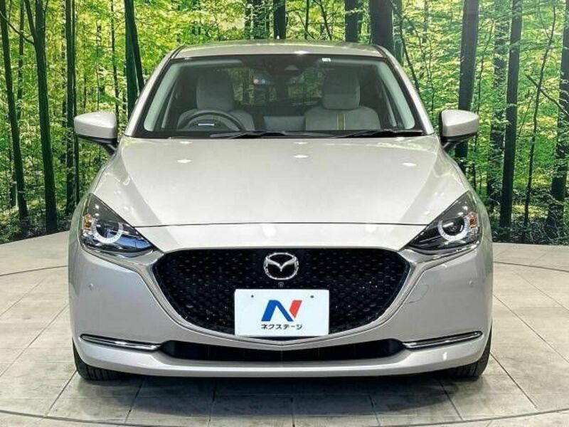 MAZDA2