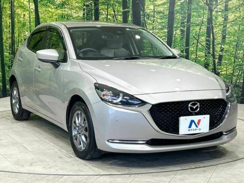 MAZDA2