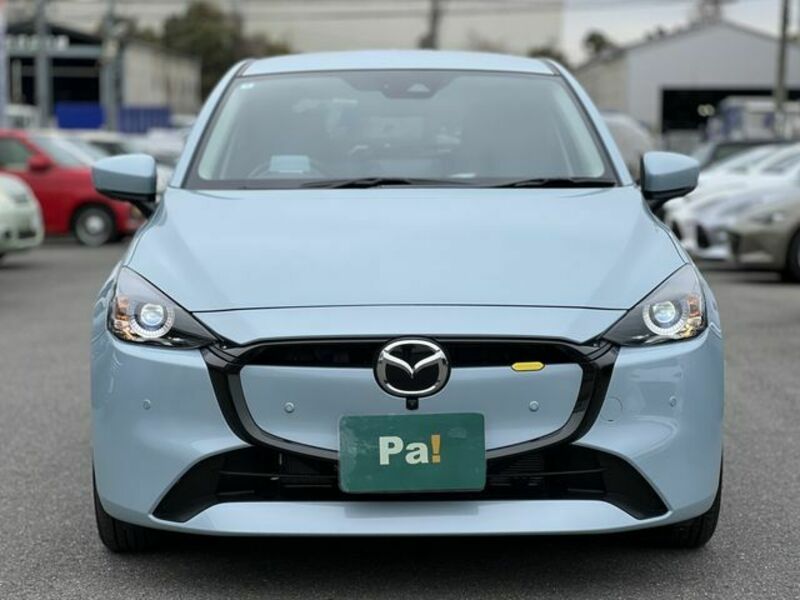 MAZDA2