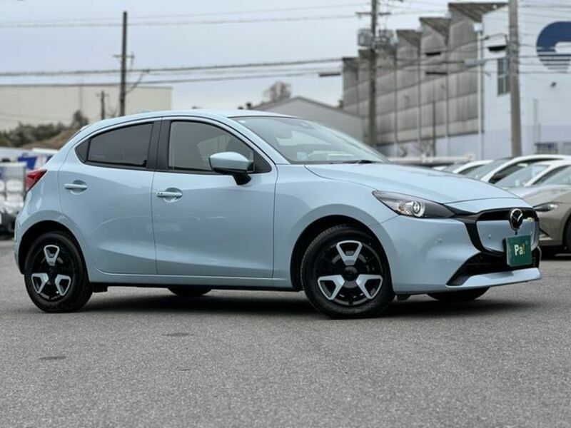 MAZDA2