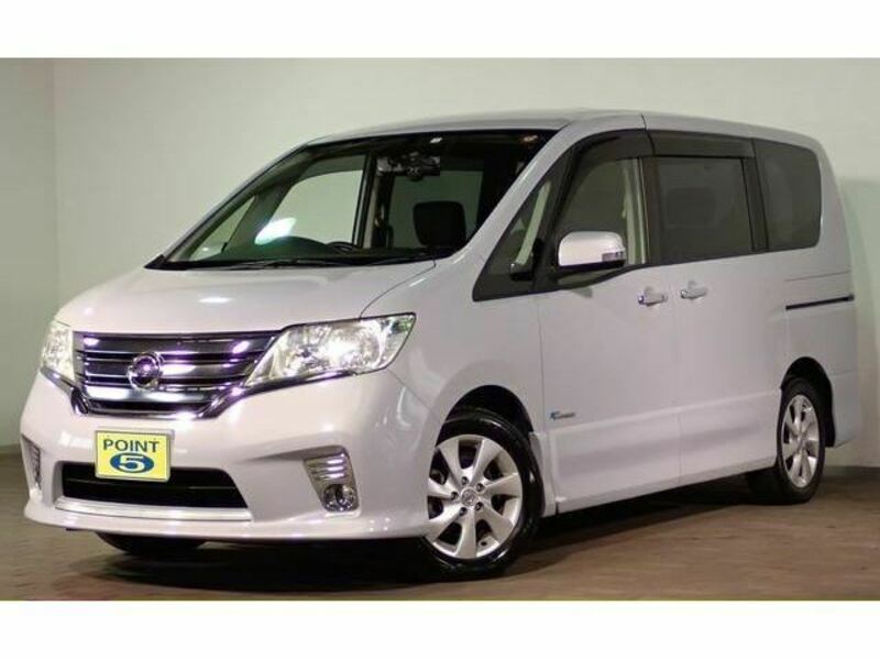 NISSAN SERENA