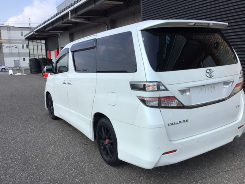 VELLFIRE