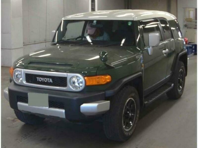 TOYOTA FJ CRUISER