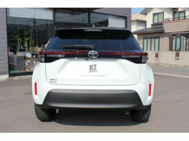 YARIS CROSS