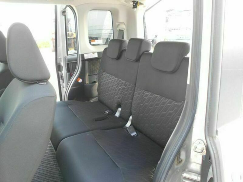 ROOMY