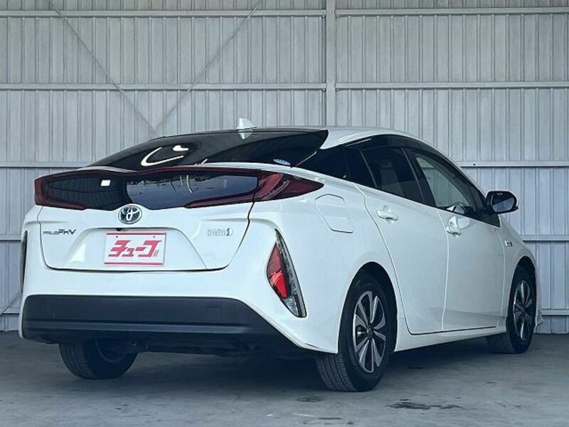 PRIUS PHV