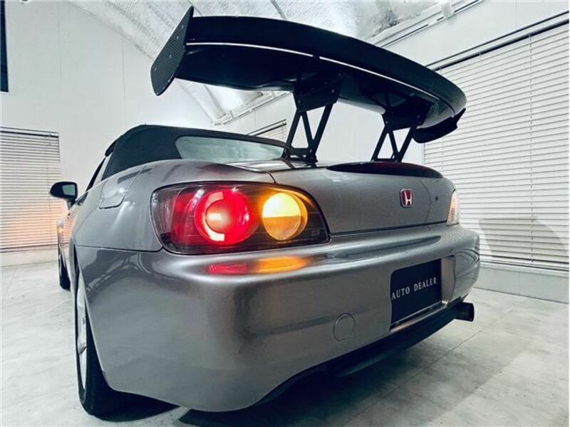 S2000