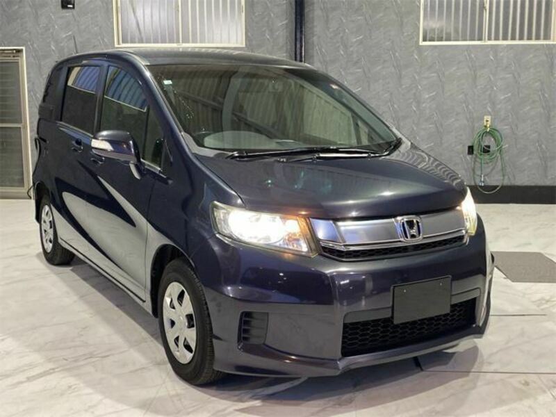 HONDA FREED SPIKE