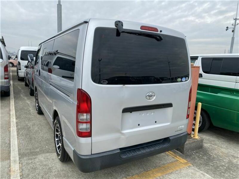 HIACE VAN