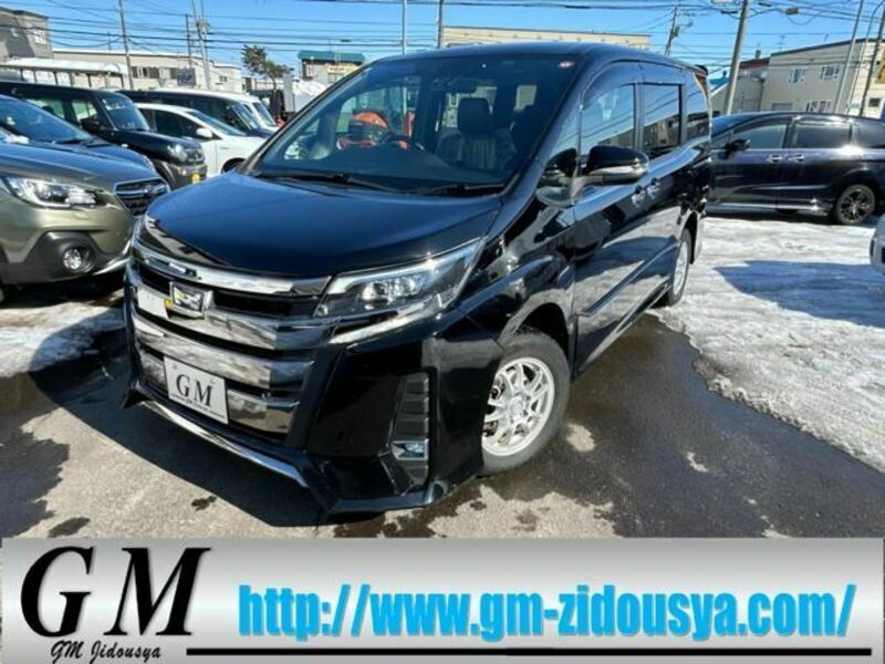 TOYOTA NOAH