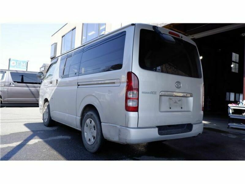 HIACE