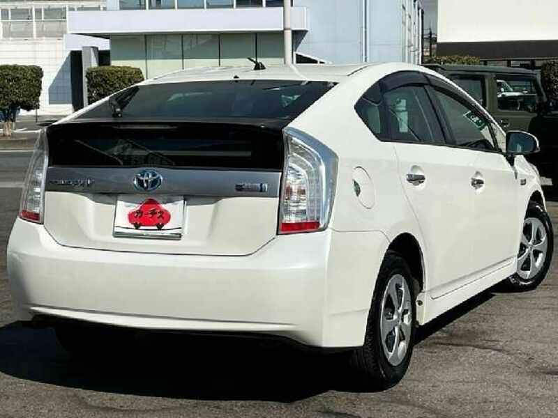 PRIUS PHV