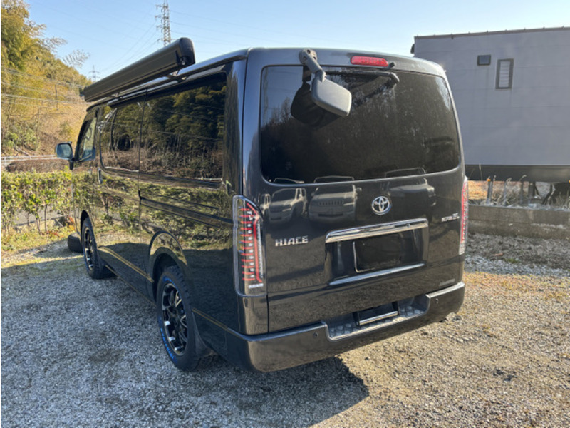 HIACE VAN