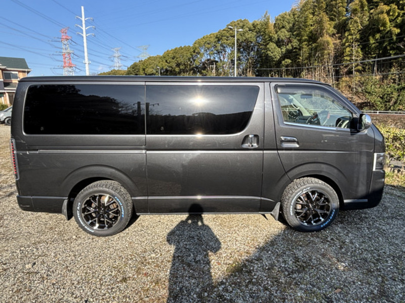 HIACE VAN