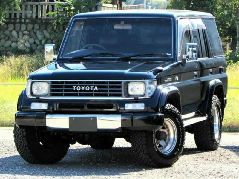 TOYOTA LAND CRUISER PRADO