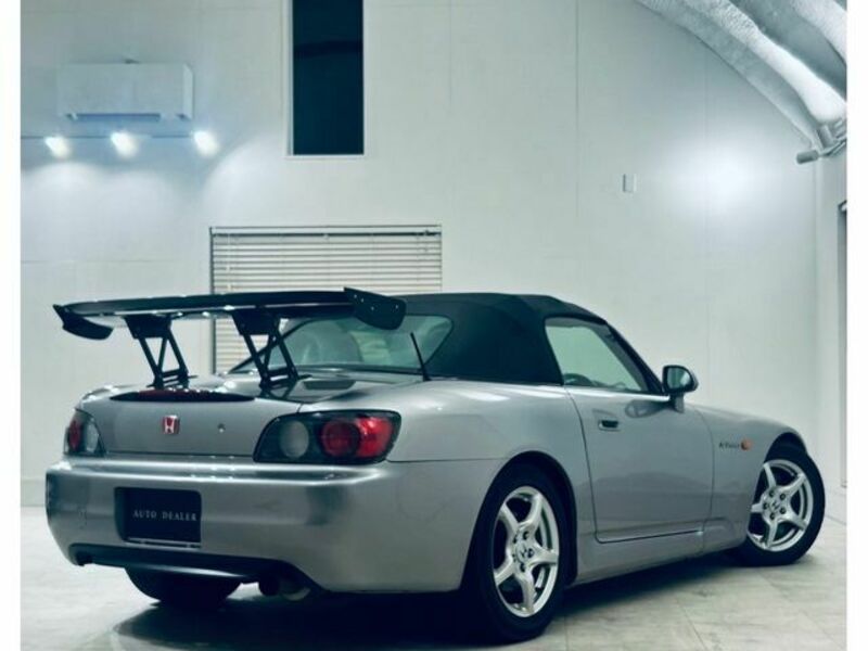 S2000