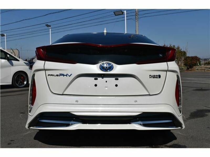 PRIUS PHV