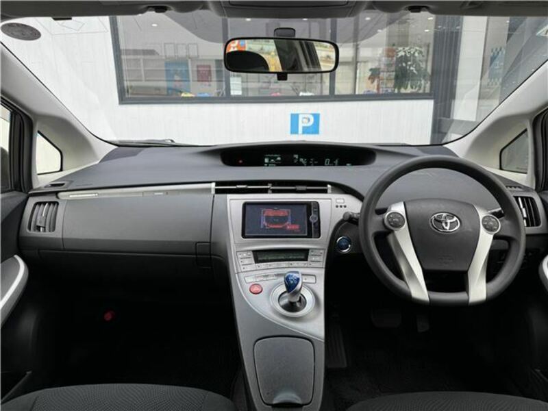 PRIUS PHV