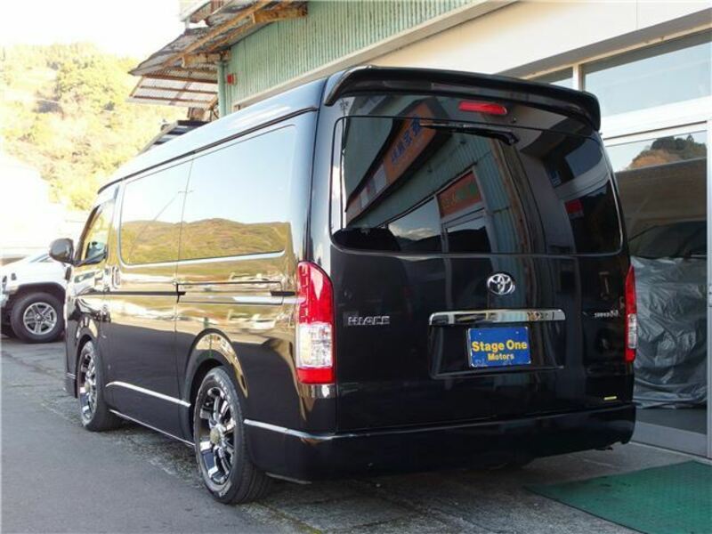 HIACE VAN